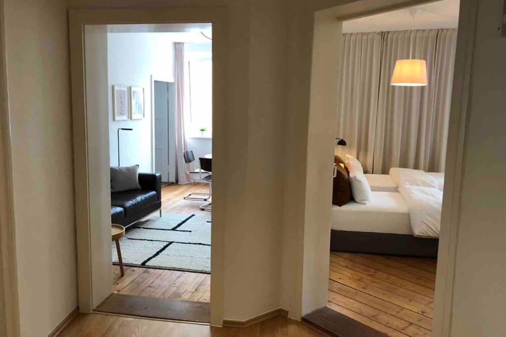 Charmant Leben Im Textilviertel - Stilvolle Wohnung - Zentral Und Ruhig Augsburg Luaran gambar
